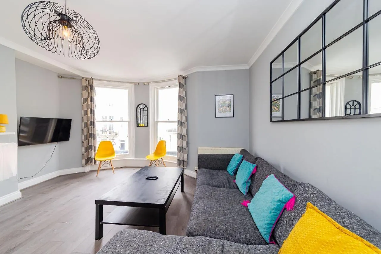 Flash Sale Central Hove 3 Bedroom Flat Bn338Awat Apartment Brighton