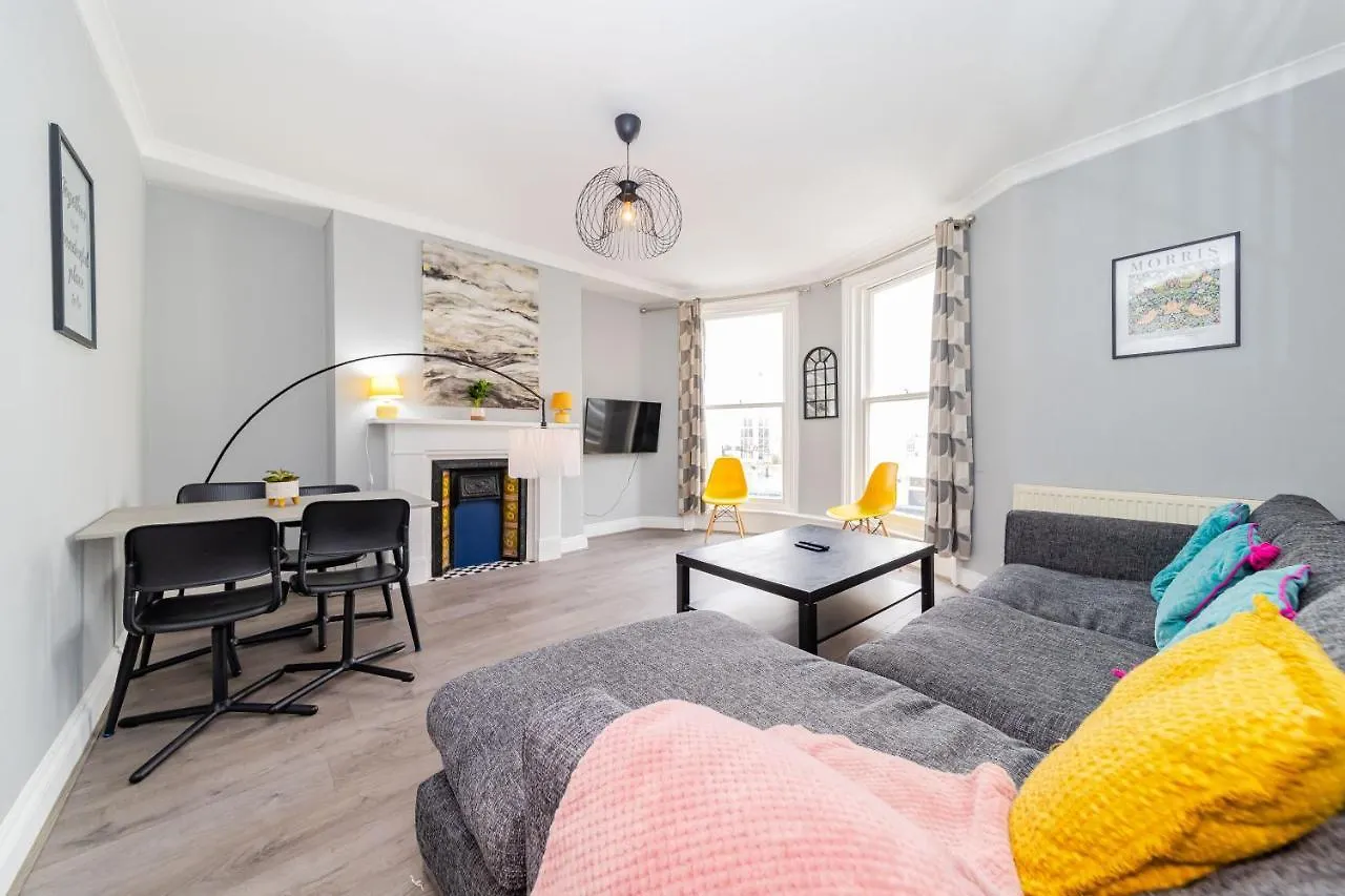 Flash Sale Central Hove 3 Bedroom Flat Bn338Awat Apartment